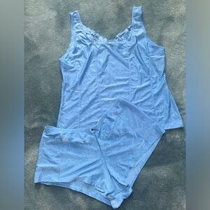 Two piece set